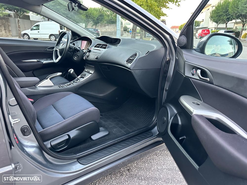 Honda Civic 1.4 i-VTEC Sport Edition - 44