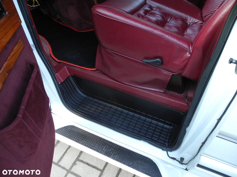 Chevrolet Astro - 27