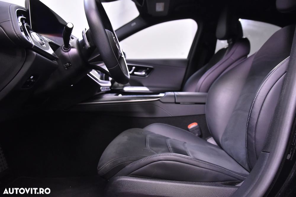 Mercedes-Benz E 300 4MATIC Aut. - 24