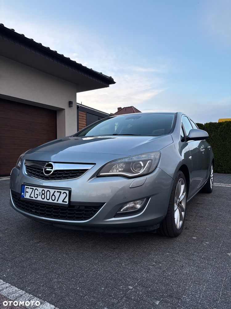 Opel Astra 1.4 T Cosmo - 7