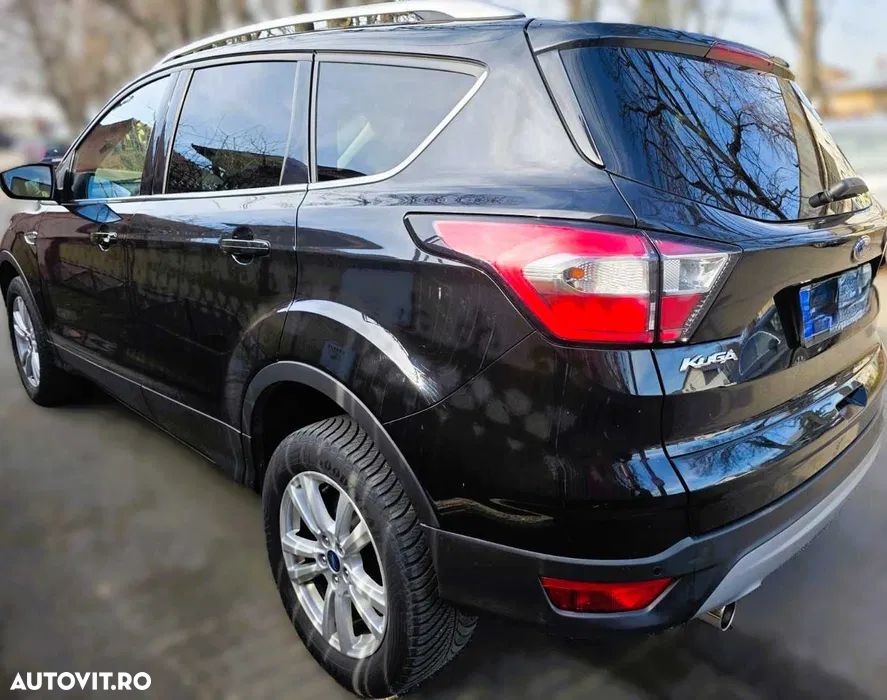 Ford Kuga 1.5 EcoBoost 2x4 Cool & Connect - 4