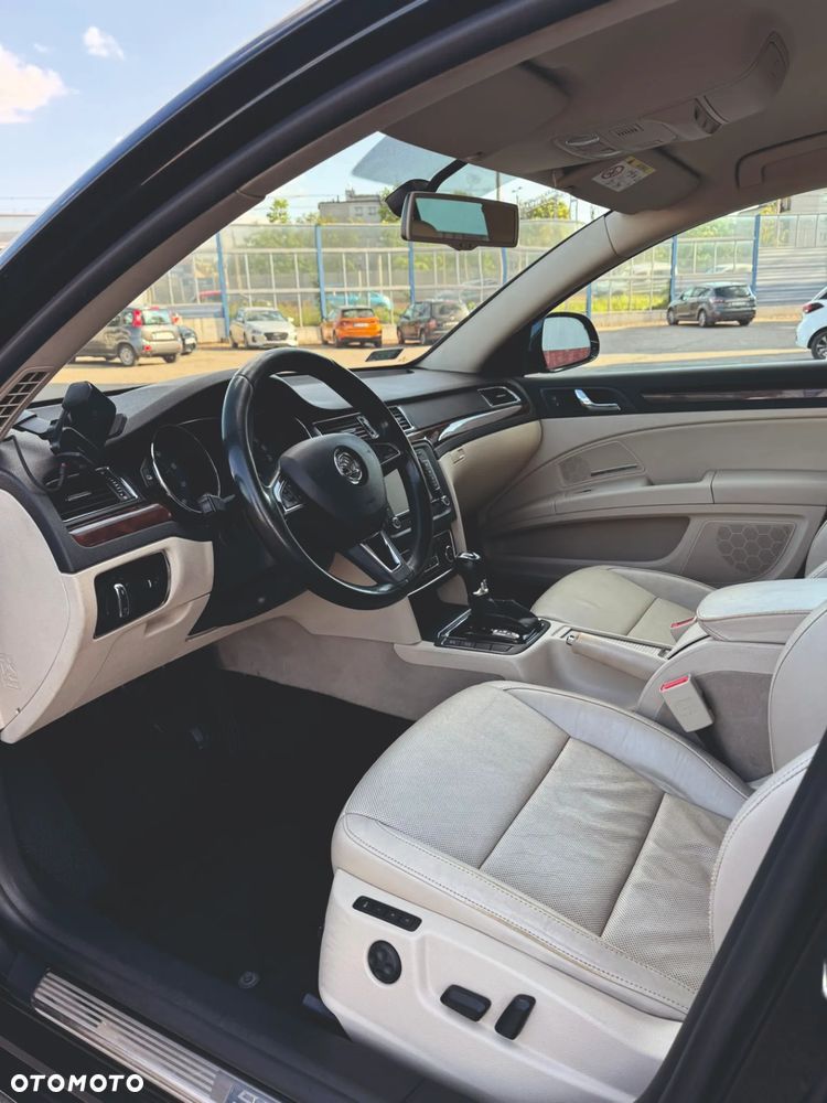 Skoda Superb 3.6 FSI 4x4 Elegance DSG - 11