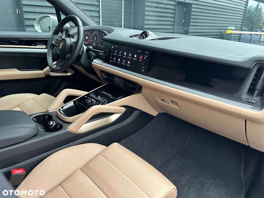 Porsche Cayenne E-Hybrid PHEV - 11