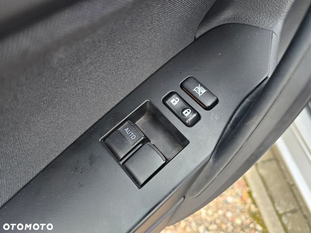 Toyota Auris 1.33 VVT-i Life - 18