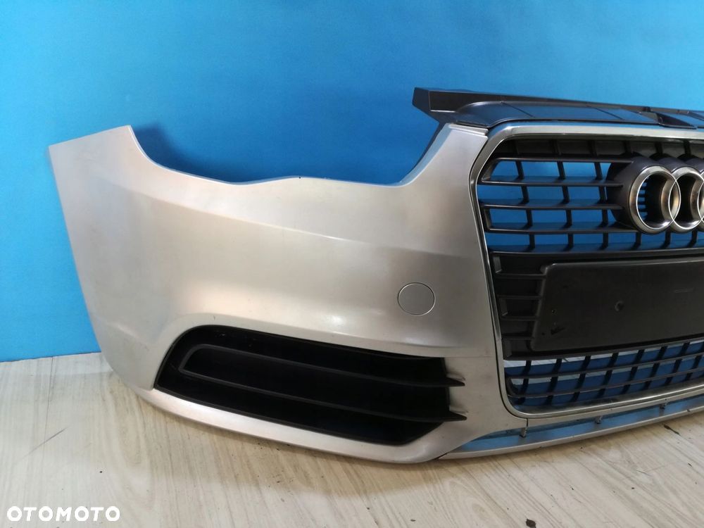 Audi A1 8X zderzak grill przód przedni 10/15 - 2