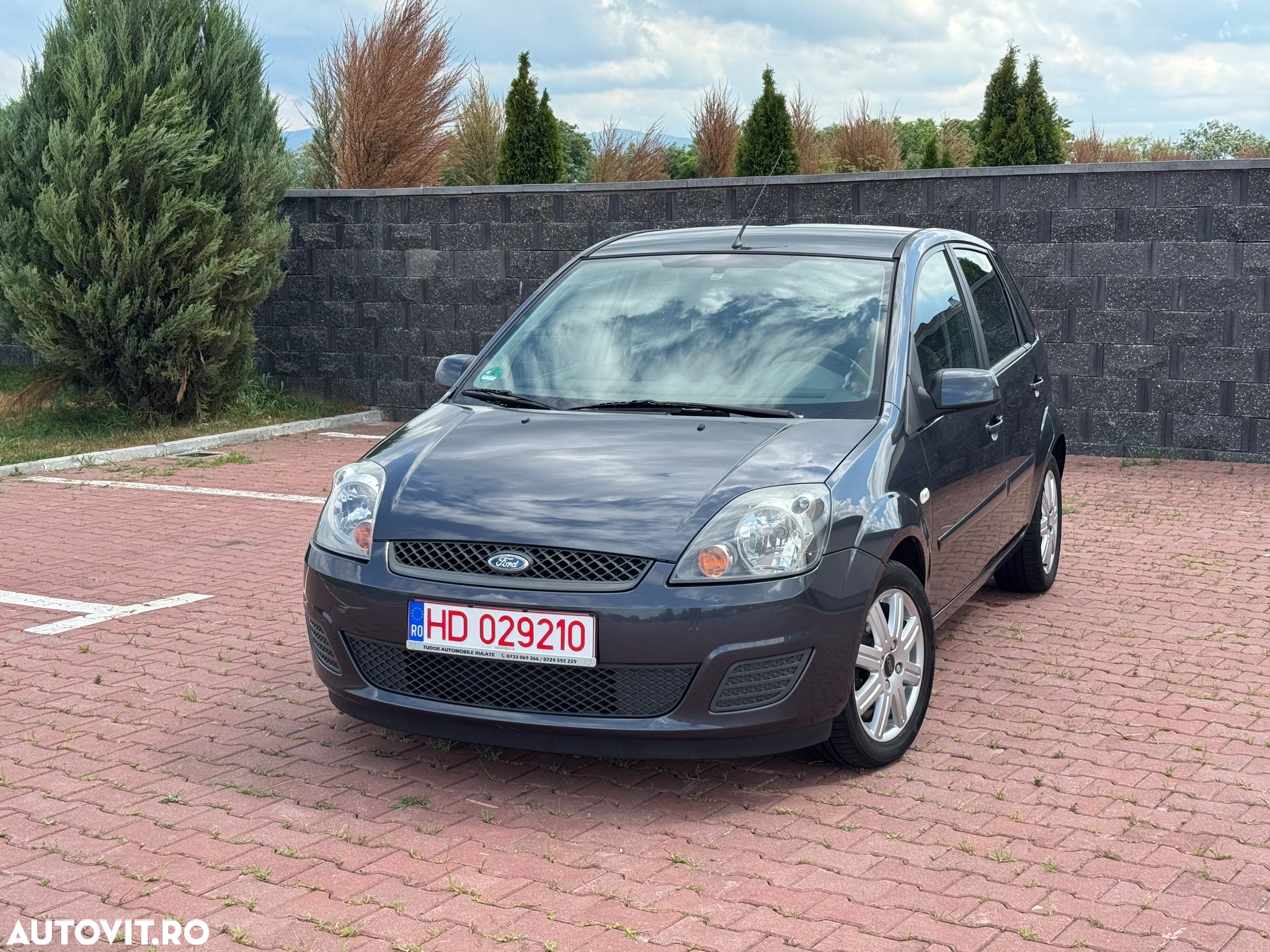 Ford Fiesta 1.3 Trend - 21