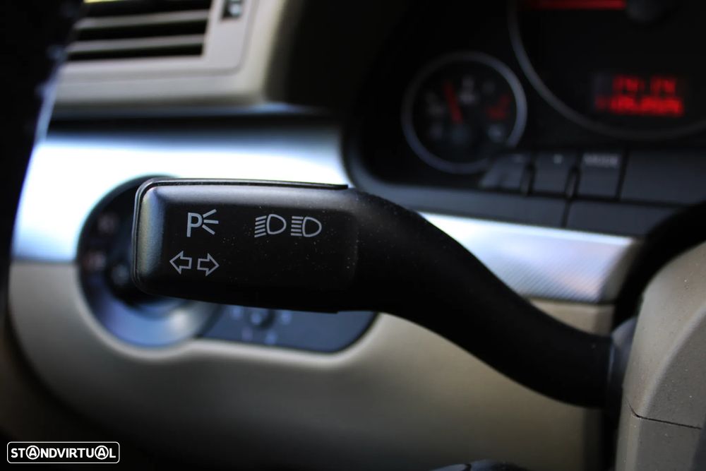 Audi A4 Avant 2.0 TDi S-line - 38