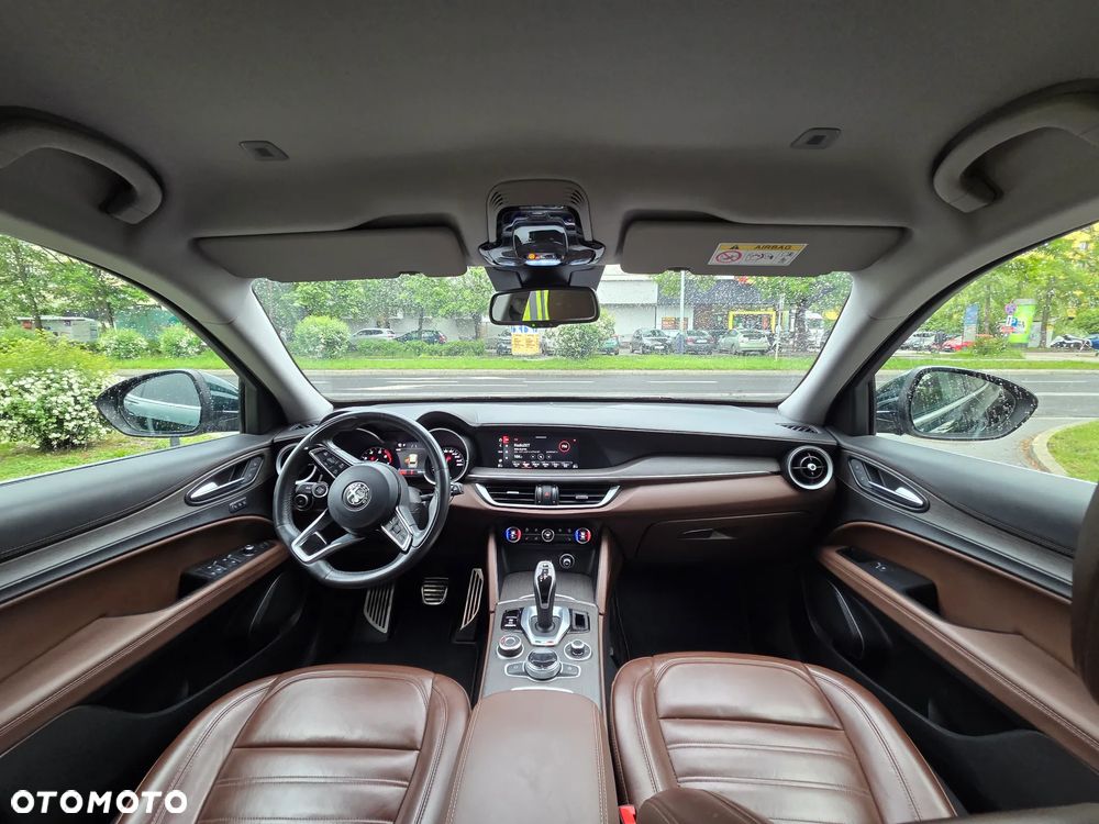 Alfa Romeo Stelvio 2.0 Turbo TI Q4 - 28