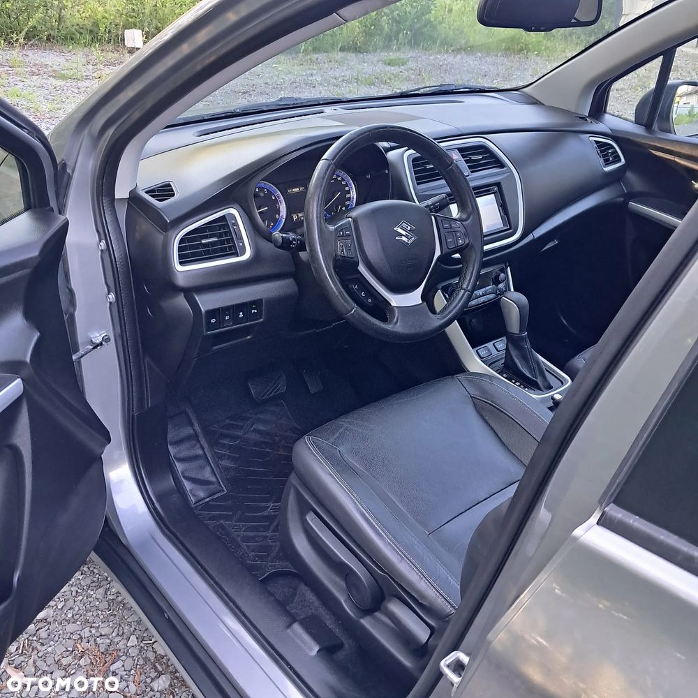 Suzuki SX4 S-Cross 1.6 VVT CVT 4x4 Comfort+ - 24