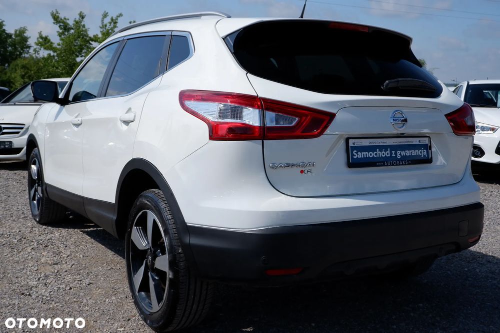 Nissan Qashqai 1.6 dCi Xtronic N-Connecta - 34