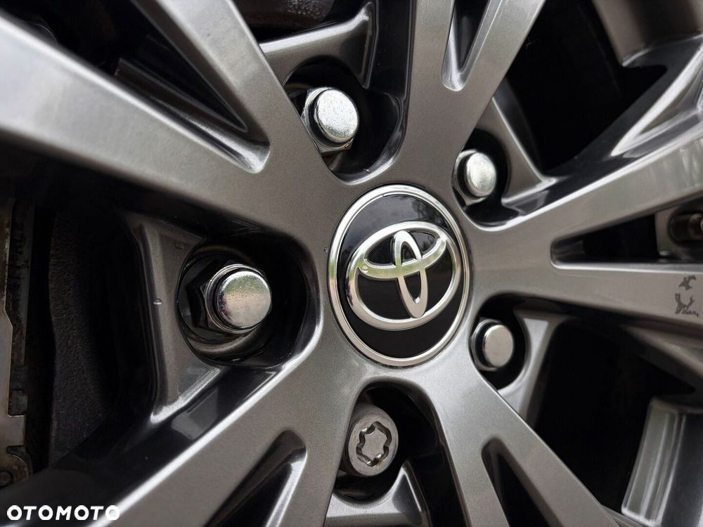 Toyota RAV4 - 5