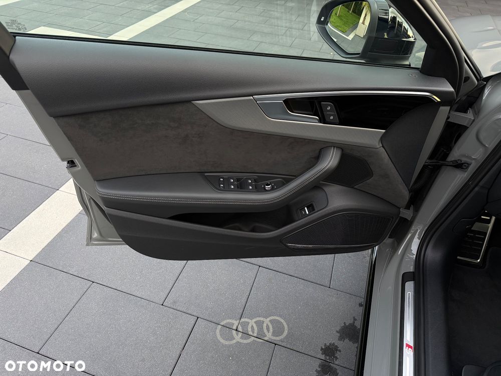 Audi A4 Avant 45 TDI quattro tiptronic S line - 19