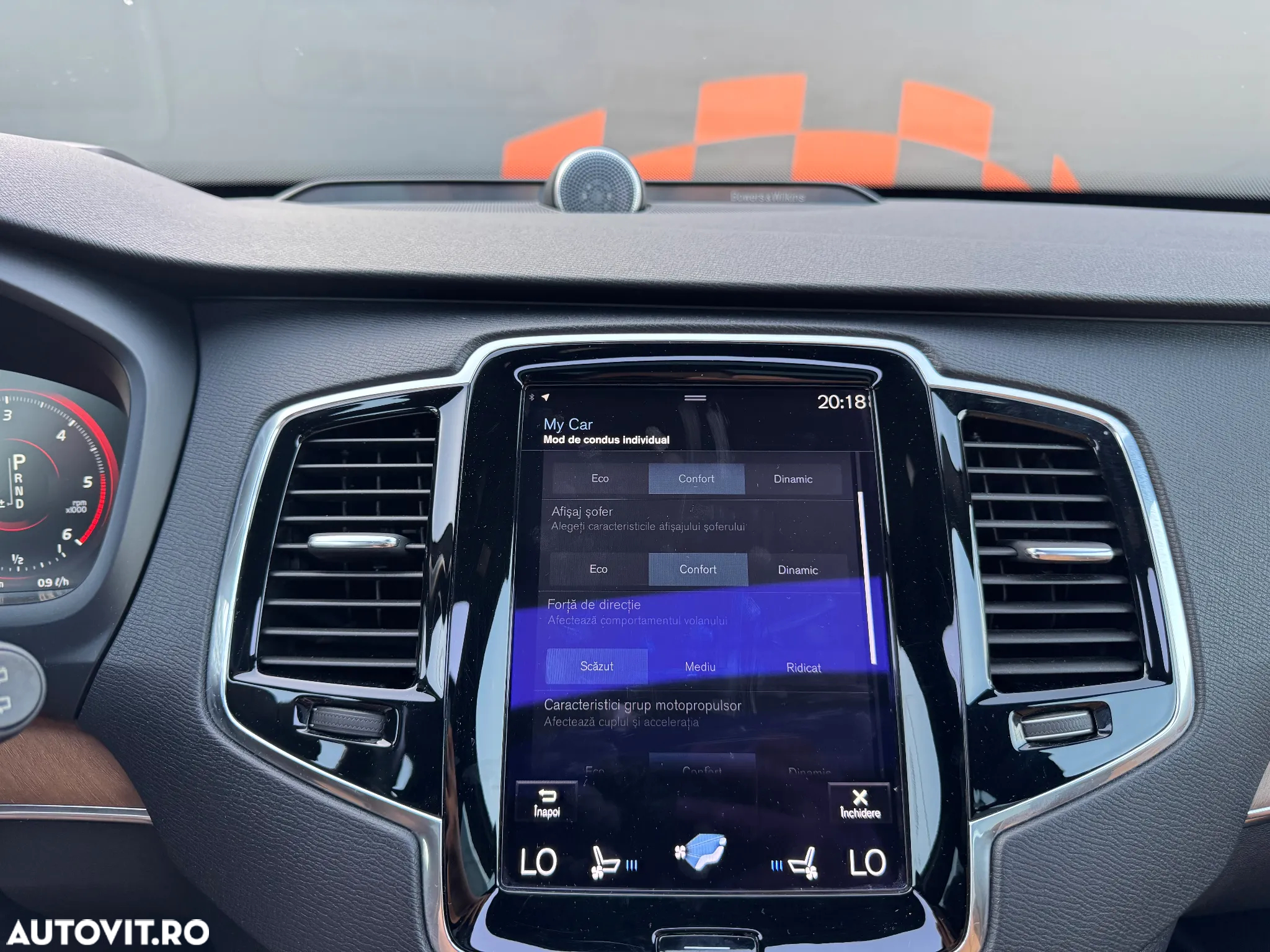 Volvo XC 90 D5 AWD Geartronic Inscription - 25