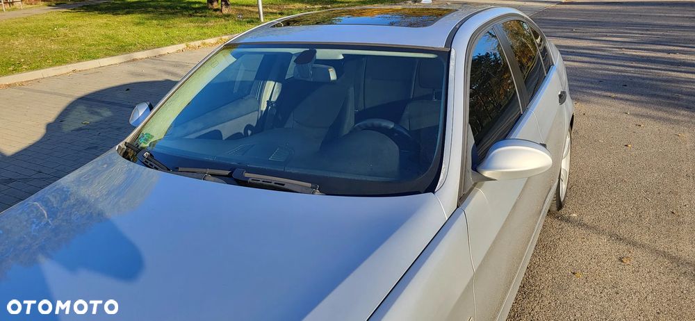 BMW Seria 3 320i - 15