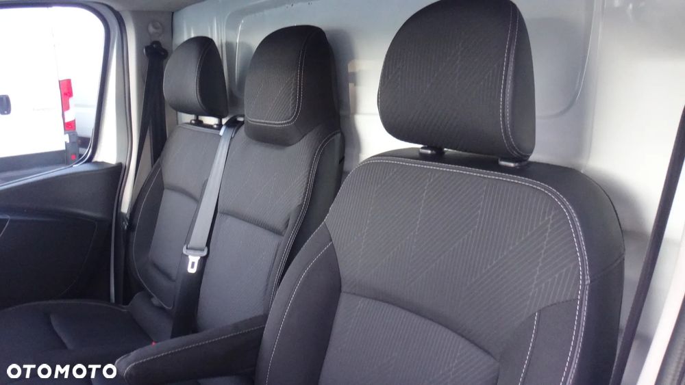 Renault Trafic - 10