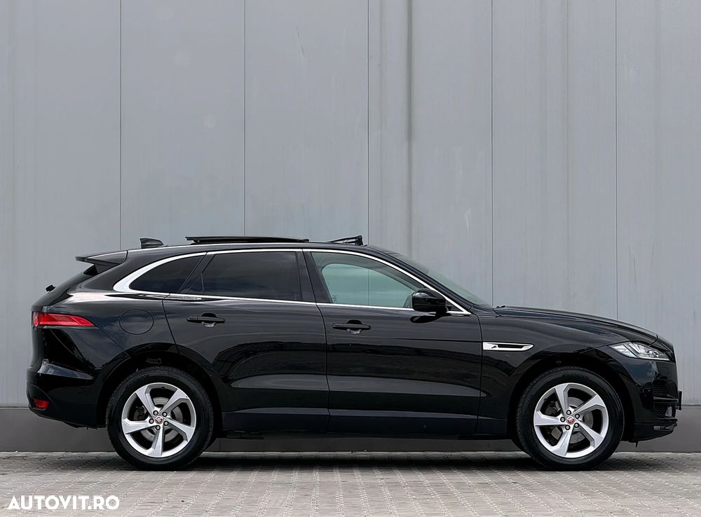 Jaguar F-Pace 20d AWD Portfolio - 11