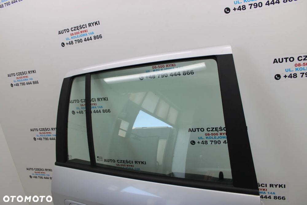 Opel Zafira A Drzwi Prawy Tył Z157 - 2