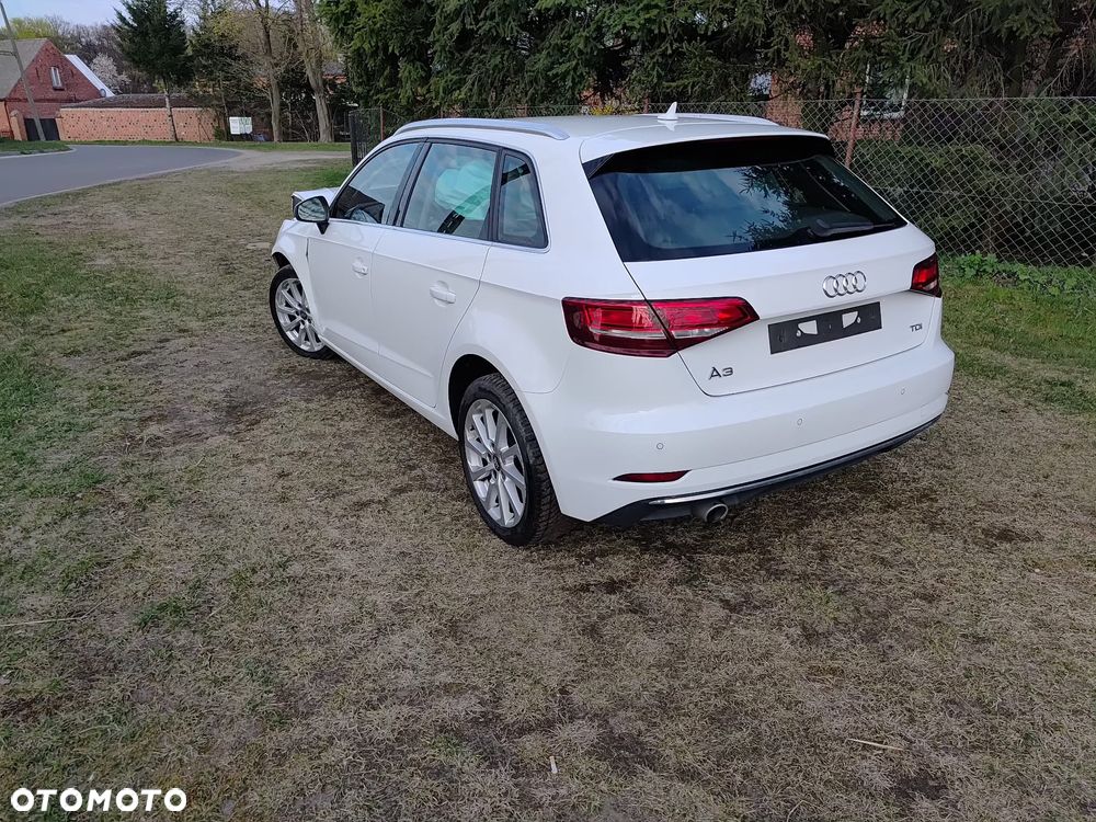 Audi A3 Sportback 1.6 TDI (clean diesel) S line Sportpaket - 3