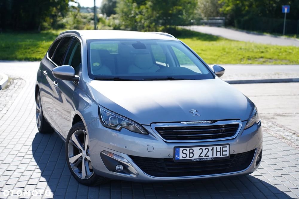 Peugeot 308 SW BlueHDi 150 EAT6 Stop & Start Allure - 4