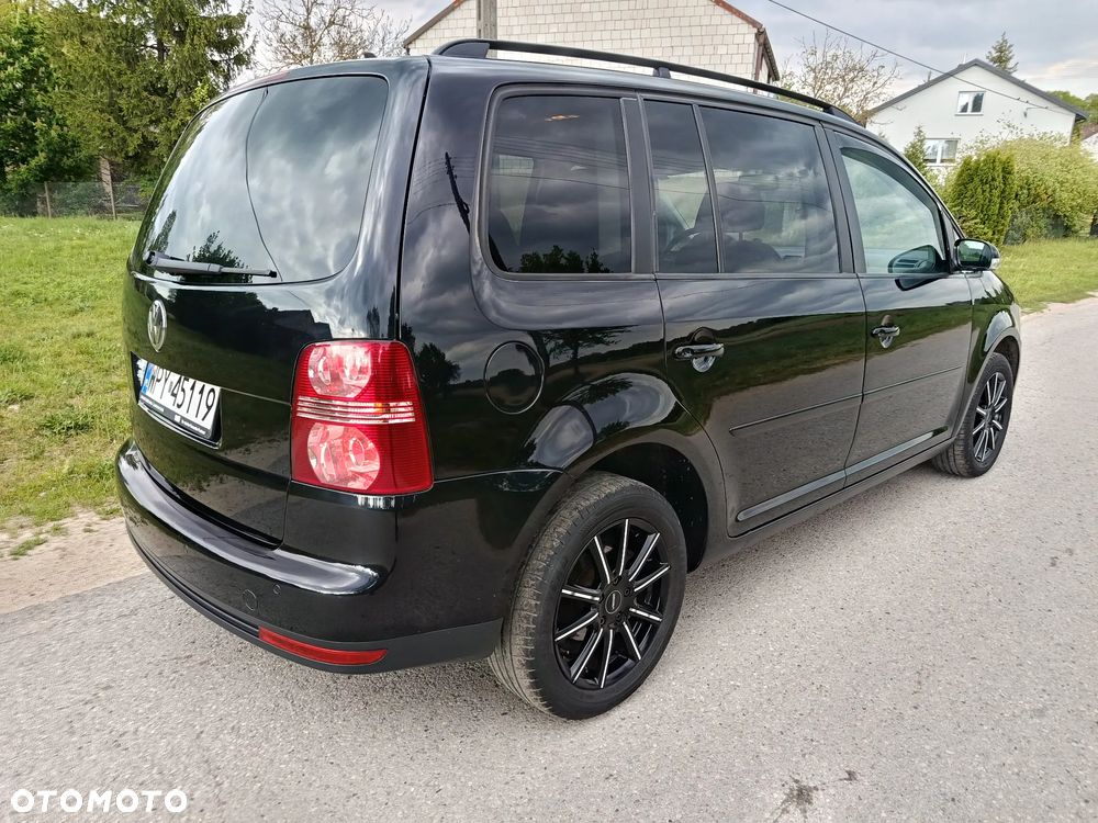 Volkswagen Touran 1.9 TDI DPF Highline - 5