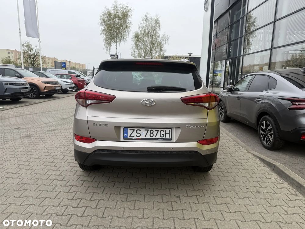 Hyundai Tucson 1.7 CRDI BlueDrive Comfort 2WD DCT - 6