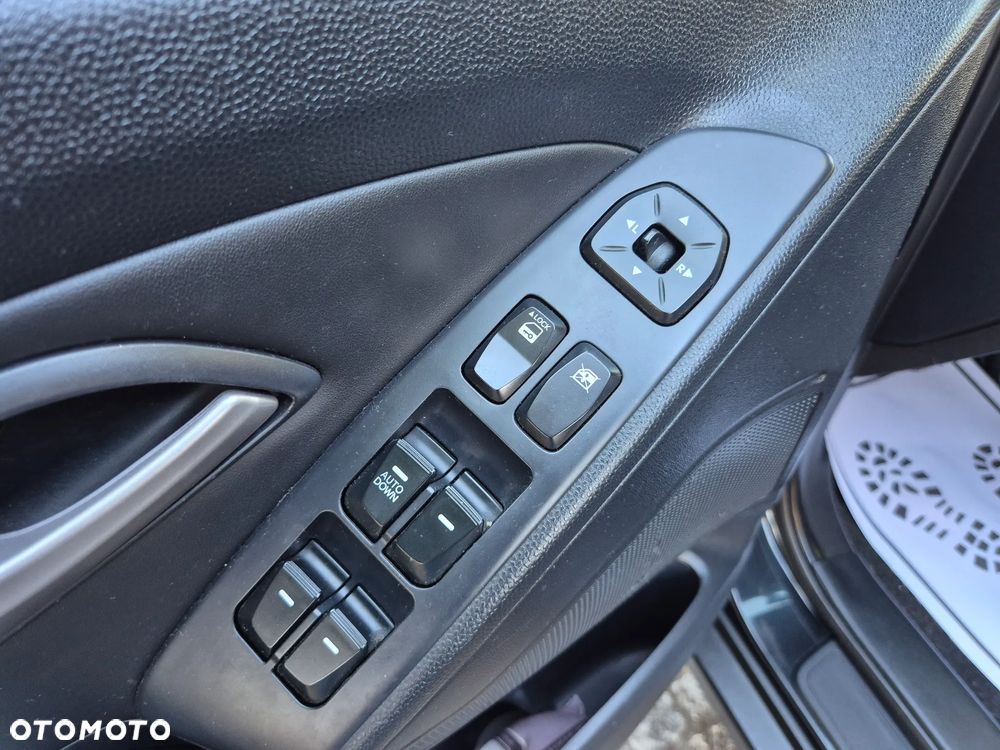 Hyundai ix35 2.0 CRDi Classic 2WD - 9