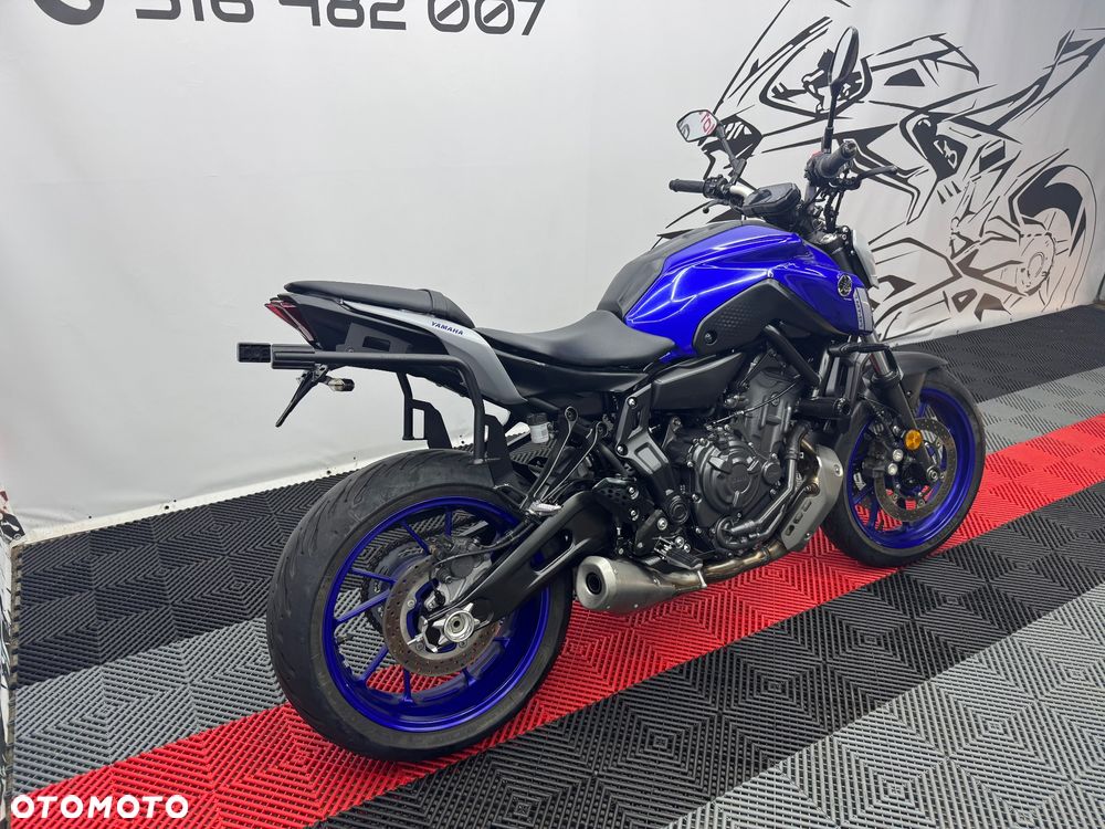 Yamaha MT - 4