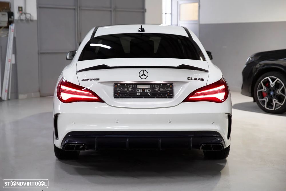 Mercedes-Benz CLA 45 AMG 4Matic Speedshift DCT 7G Night Edition - 29