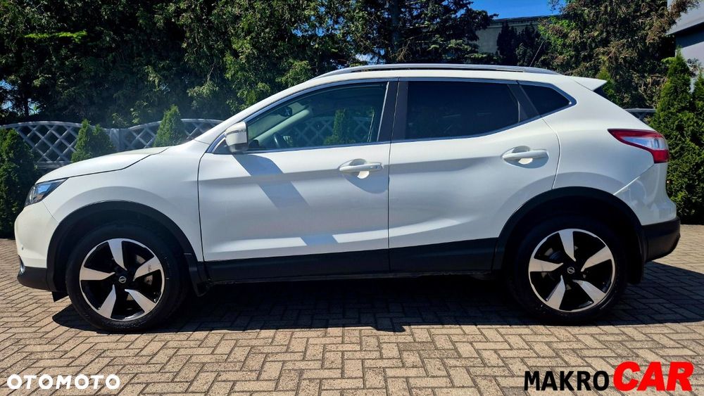 Nissan Qashqai 1.6 DIG-T N-Connecta - 17
