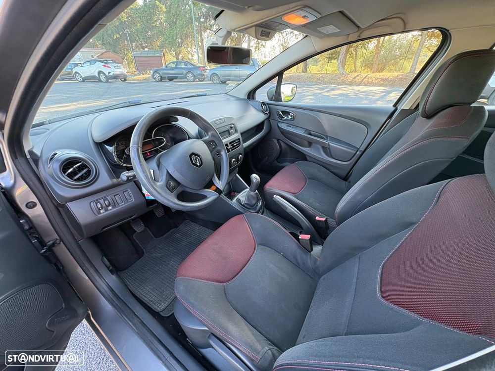 Renault Clio 1.2 16V Confort - 10