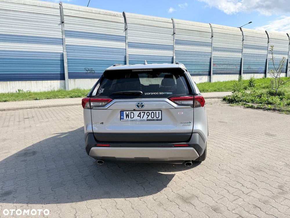 Toyota RAV4 - 8