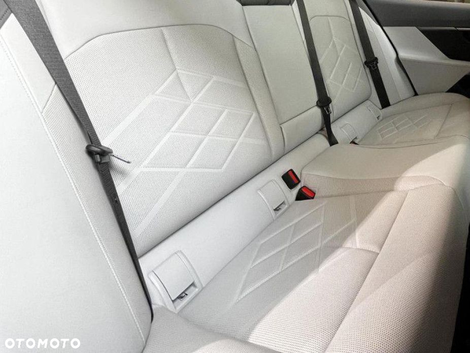 BMW Seria 5 - 11
