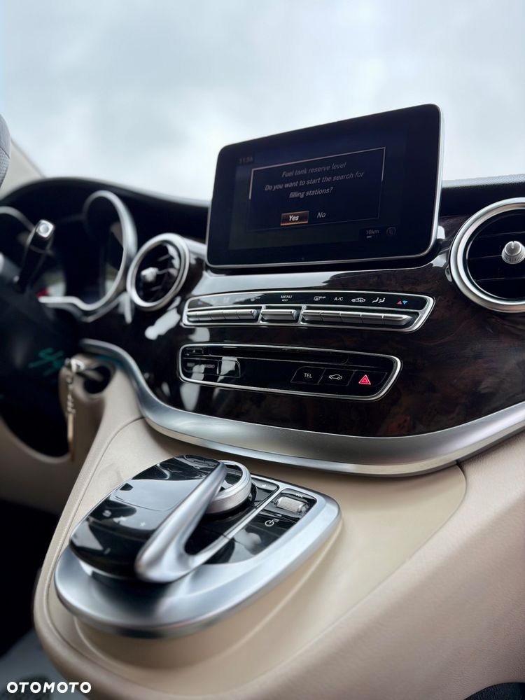 Mercedes-Benz Klasa V 300 d lang 9G-TRONIC Exclusive Edition - 25