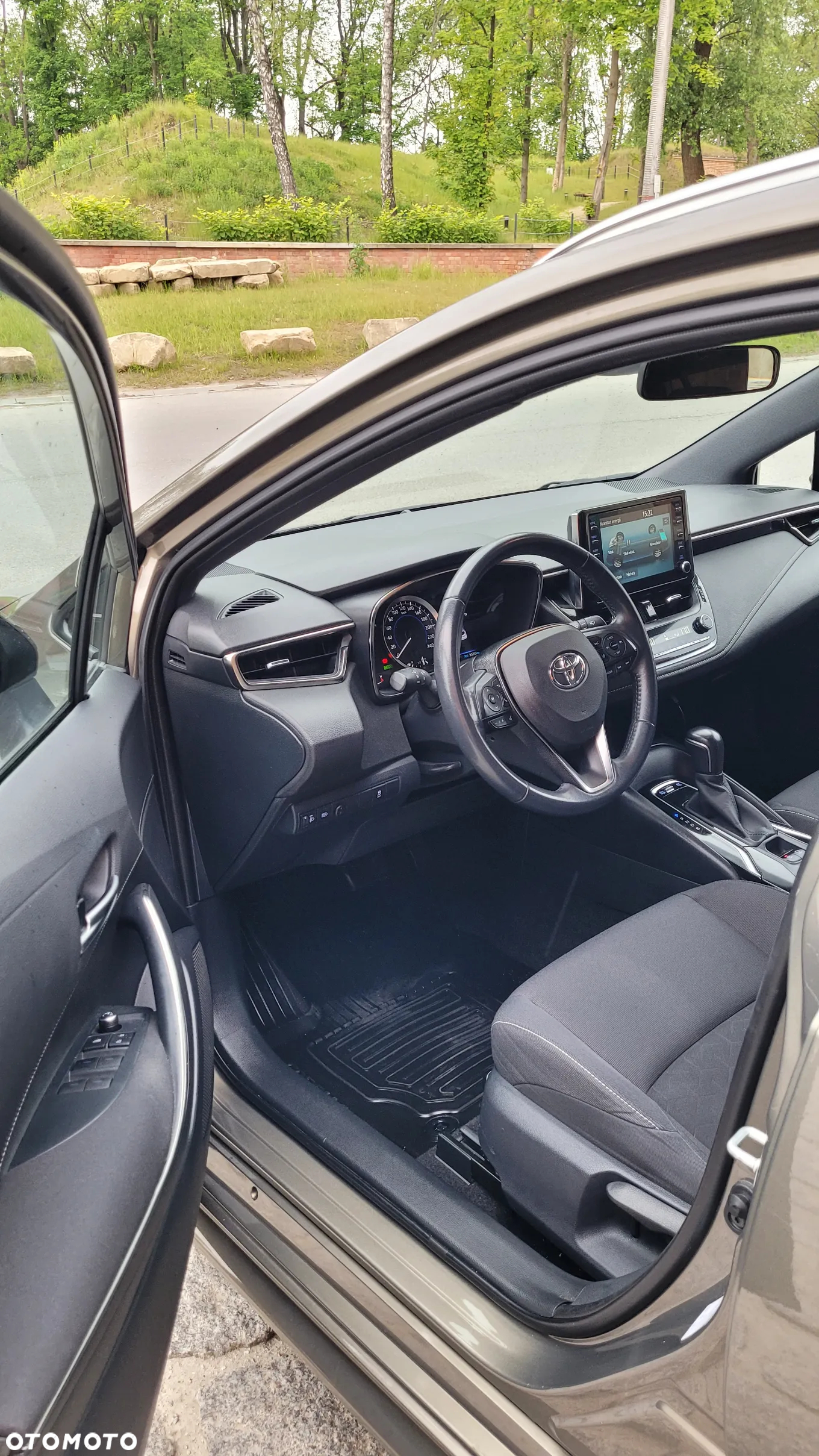 Toyota Corolla 1.8 Hybrid Comfort - 8