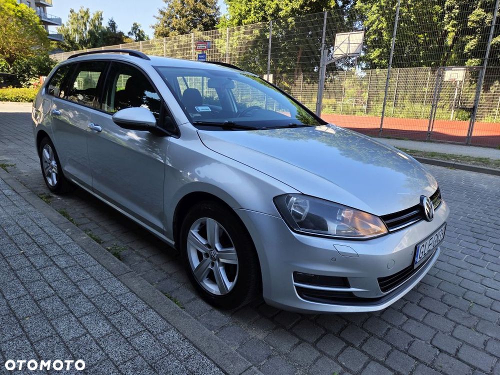 Volkswagen Golf 1.6 TDI BMT Comfortline - 19