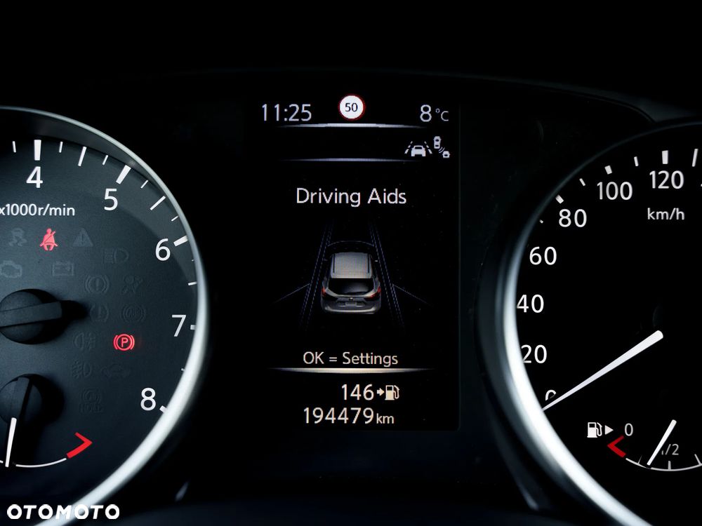 Nissan Qashqai 1.2 DIG-T N-Connecta EU6 - 25