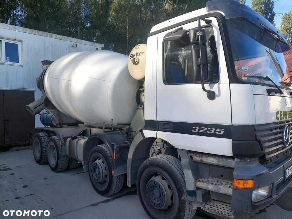 Mercedes-Benz ACTROS - 11
