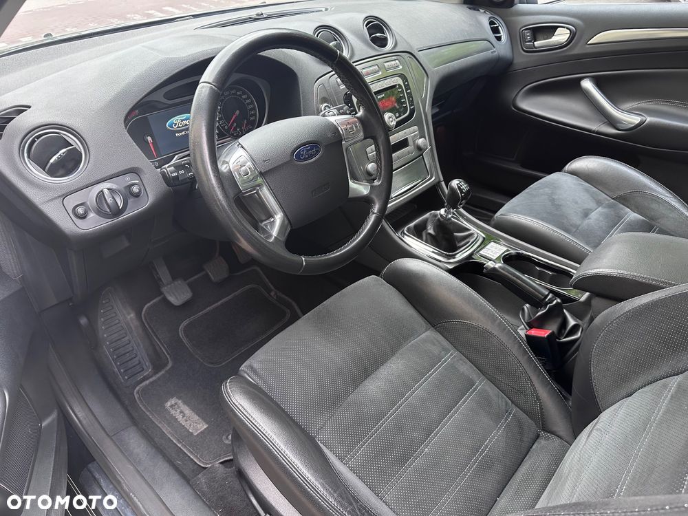 Ford Mondeo 2.5 Titanium X - 13