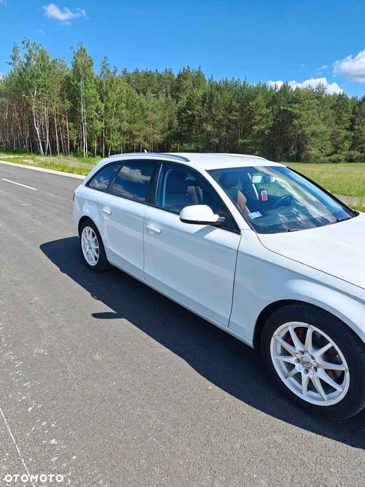 Audi A4 Avant - 4