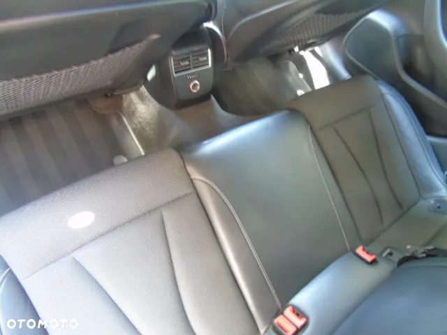 Audi A3 2.0 TDI Ambiente - 6