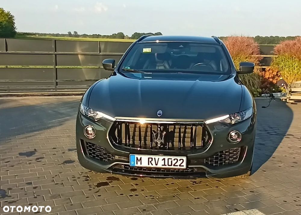 Maserati Levante S Q4 - 12