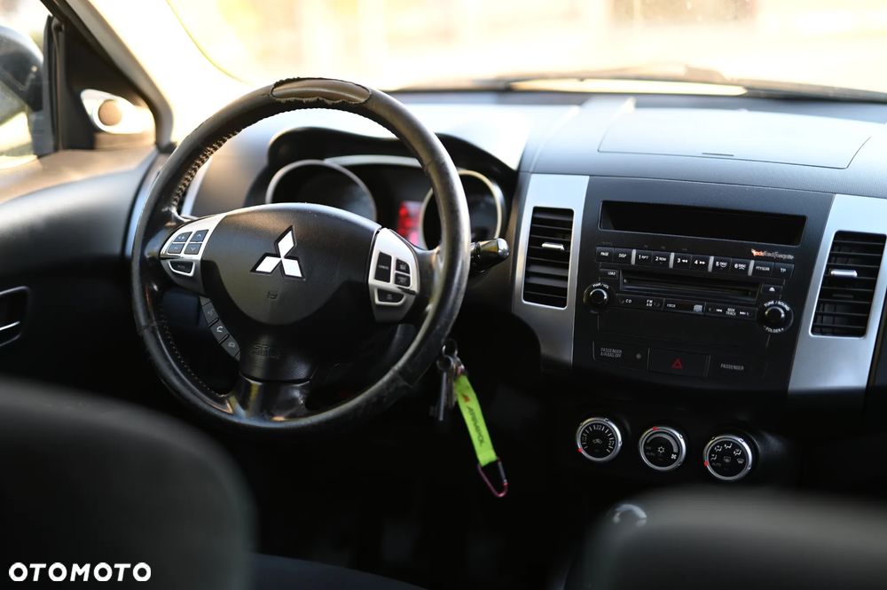 Mitsubishi Outlander 2.0 DID Intense - 10