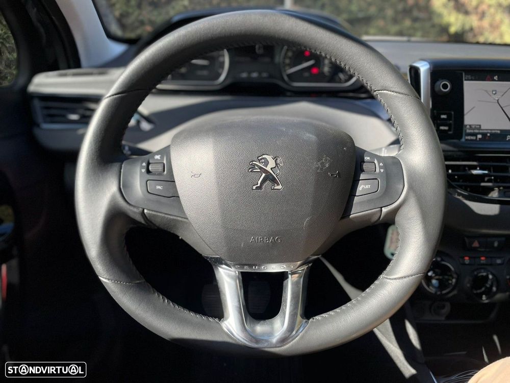 Peugeot 208 1.2 PureTech Active - 13