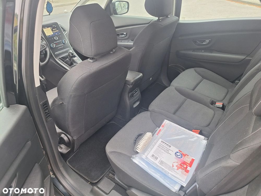 Renault Scenic - 18