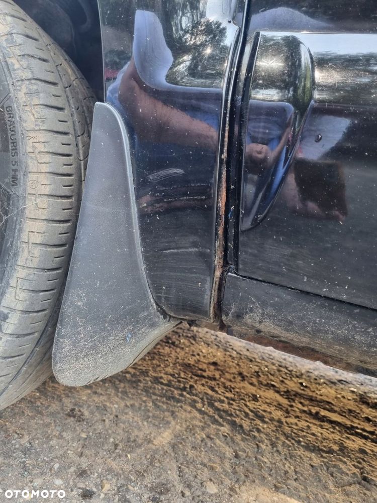 HYUNDAI TUCSON I 04-10 2007 r. EB BŁOTNIK LEWY PRZÓD LP Z LISTWĄ - 3