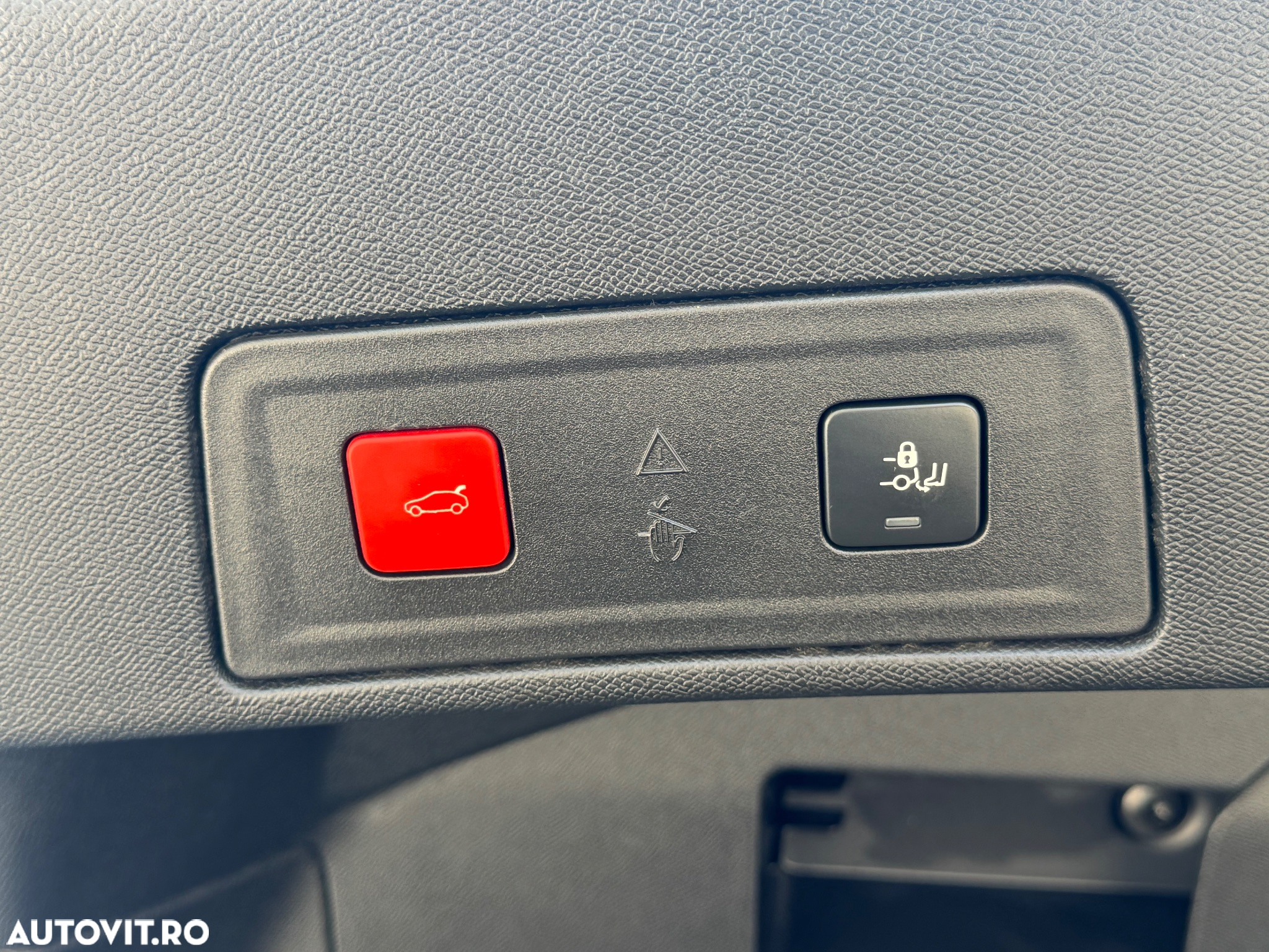 Peugeot 508 Plug-In Hybrid 360 e-EAT8 SPORT ENGINEERED - 17