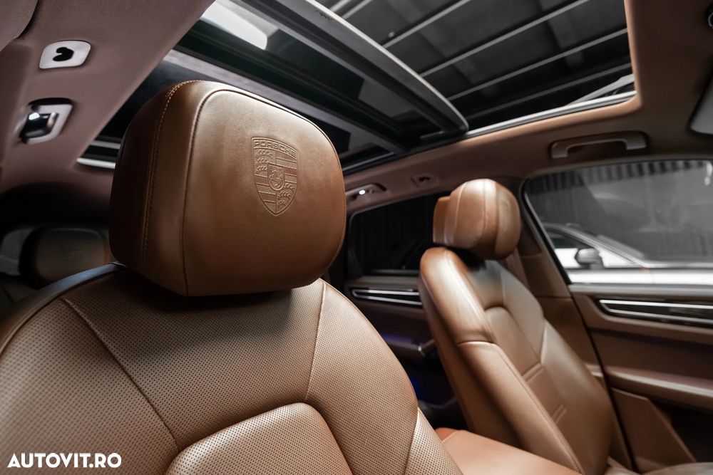 Porsche Cayenne - 37