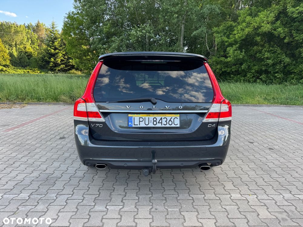 Volvo V70 D4 Momentum - 10