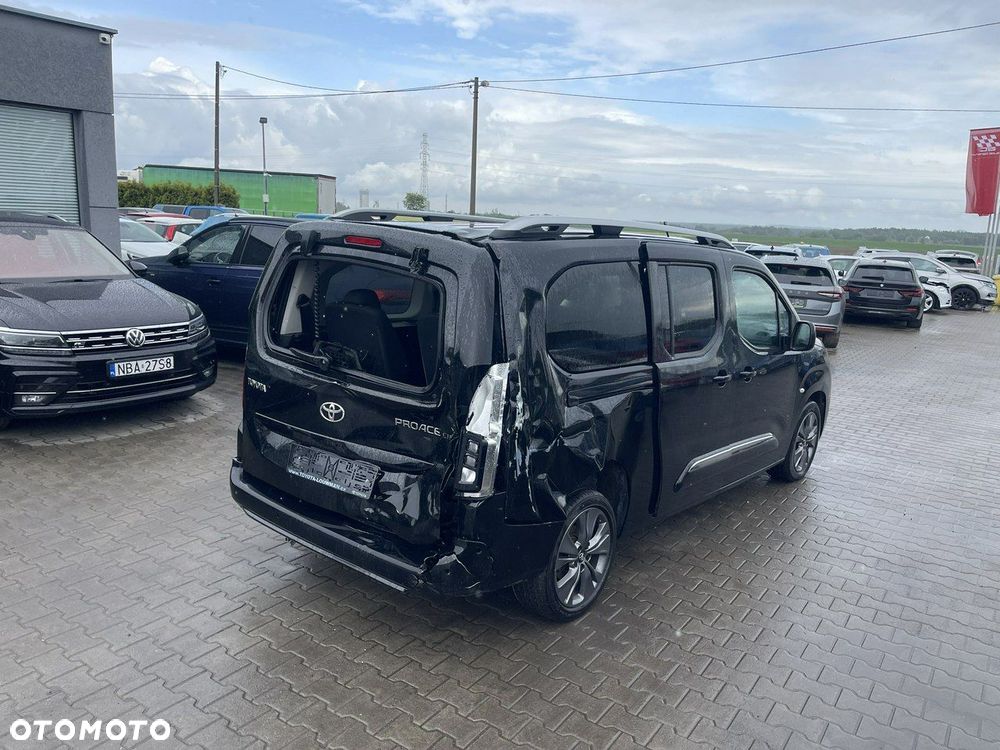 Toyota Proace City Verso 1.5 D-4D L2 Lounge 7-Sitzer - 4