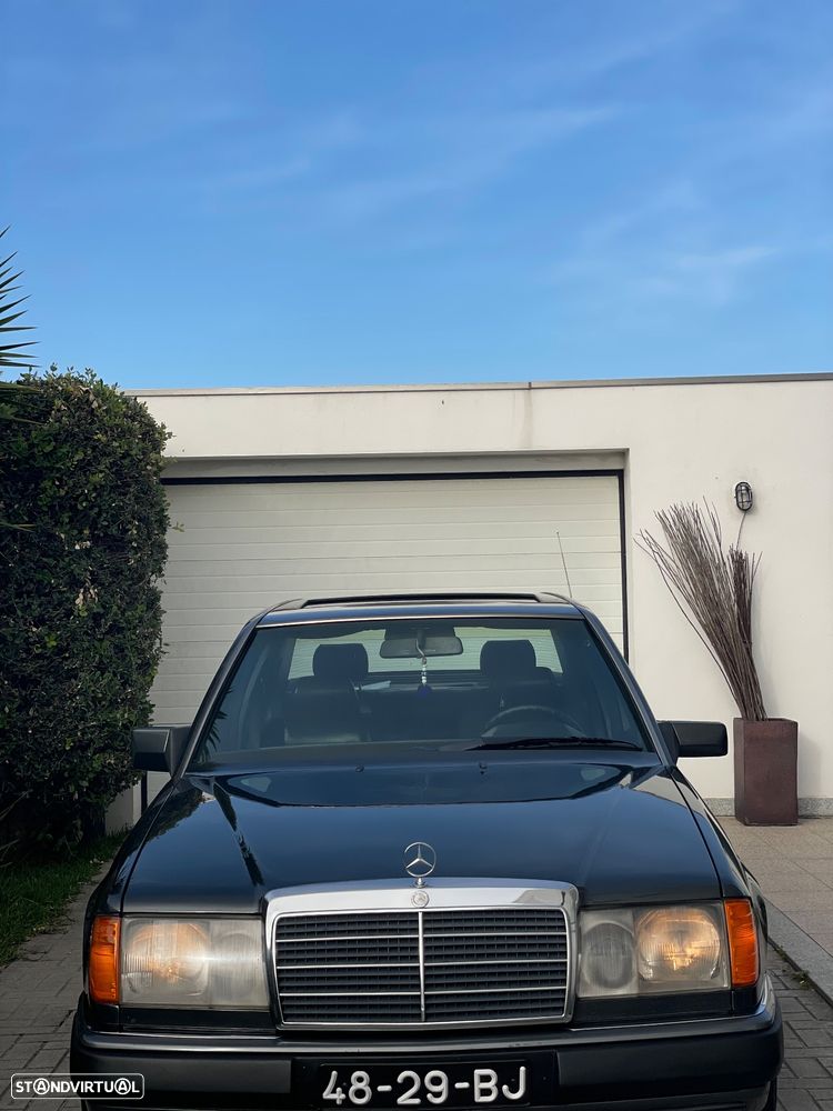 Mercedes-Benz W124 (1984-1997) 300 D Turbo - 4